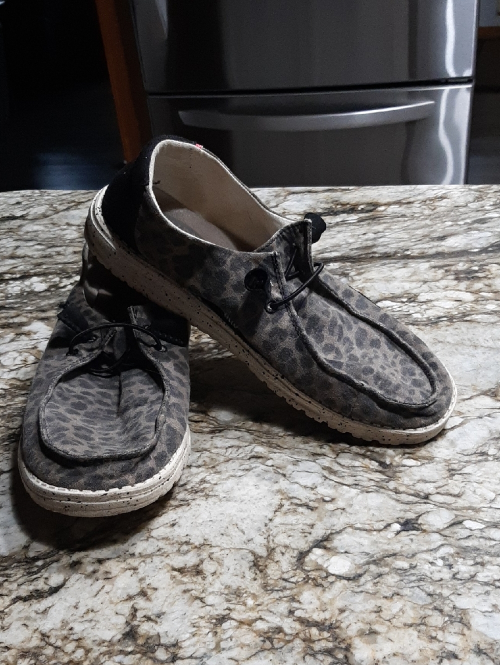 Hey Dude Leopard print slip ons sz 9